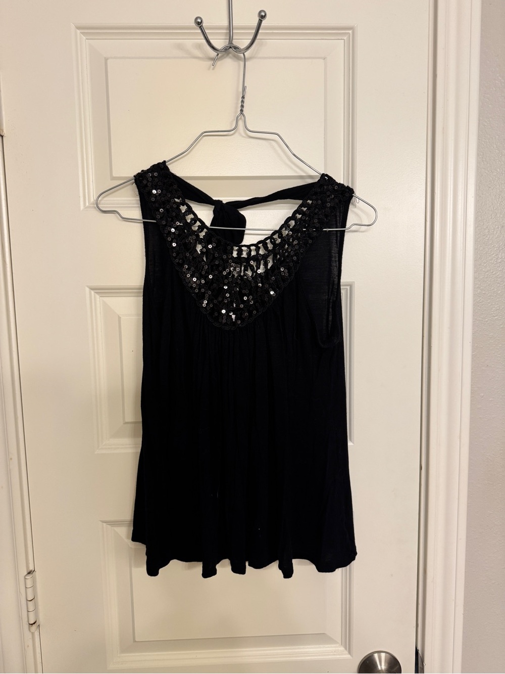 Rue21 Black Sequin-Detail Sleeveless Camisole